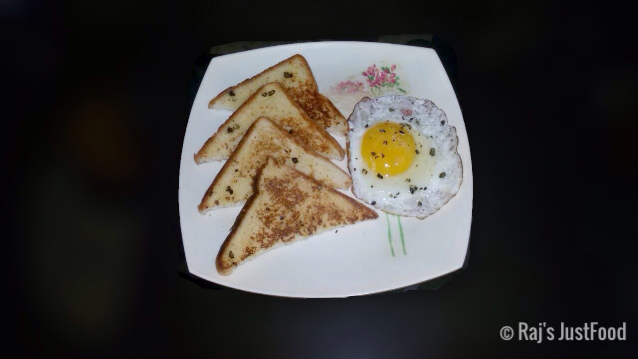 Garlic Bread Breakfast